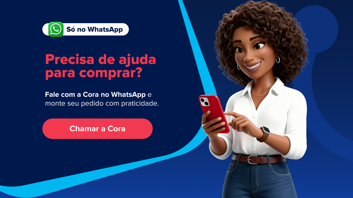 Banner do Compra Agora com fundo azul. À esquerda, texto destaca o atendimento via WhatsApp da Cora para ajudar na montagem de pedidos, acompanhado de um botão de contato. À direita, personagem ilustrada segura um celular. A identidade visual utiliza tons de azul, branco e coral.